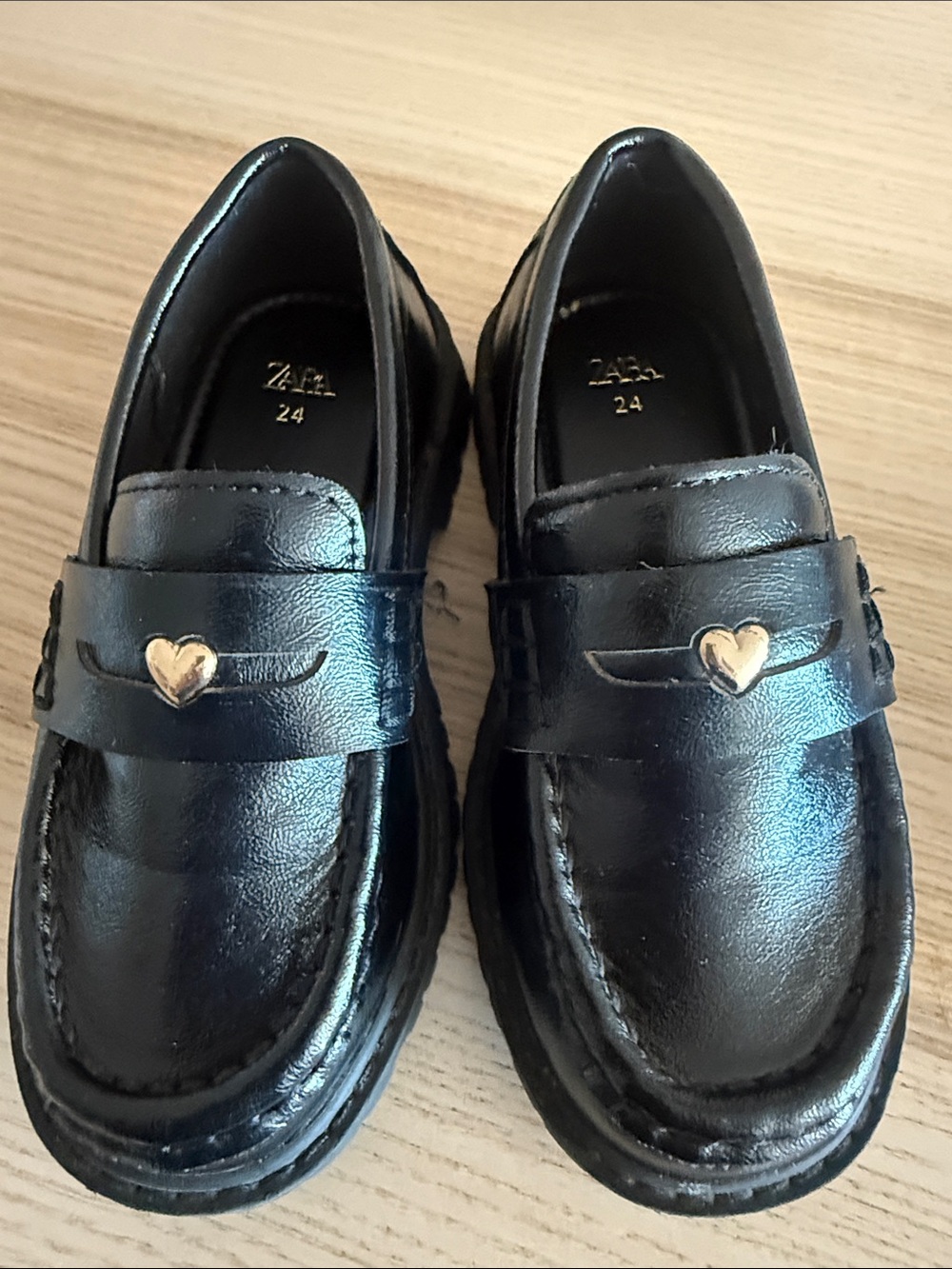 Zara Black Girls Heart-Trim Loafers